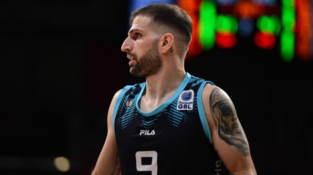 Ανδρέας Πετρόπουλος: Κατέβασε το story και δίνει διευκρινίσεις για την ανάρτηση με τα «κομμένα φρένα»