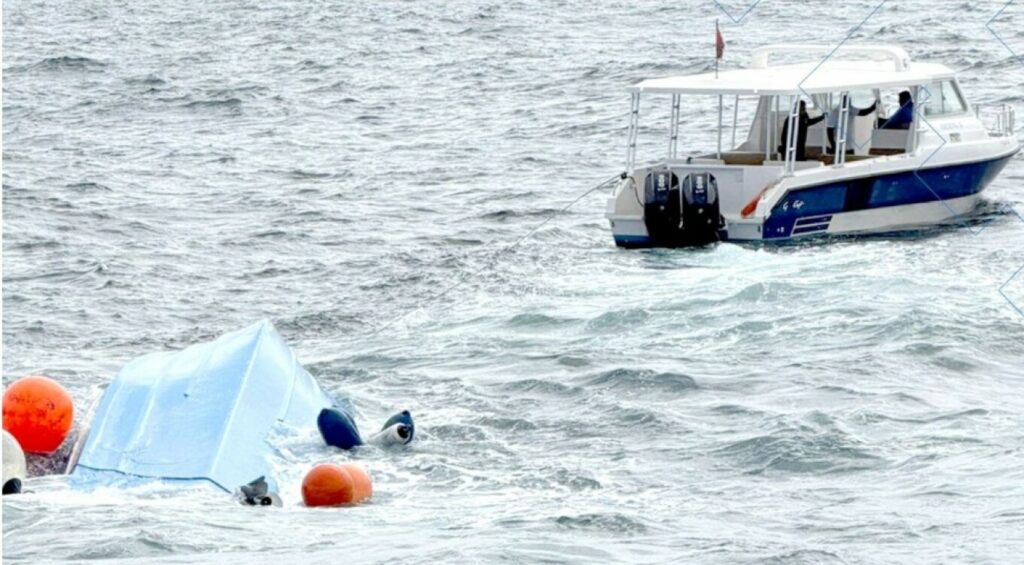 Τρεις Γάλλοι τουρίστες έχασαν τη ζωή τους από ανατροπή σκάφους ανοικτά του Ομάν