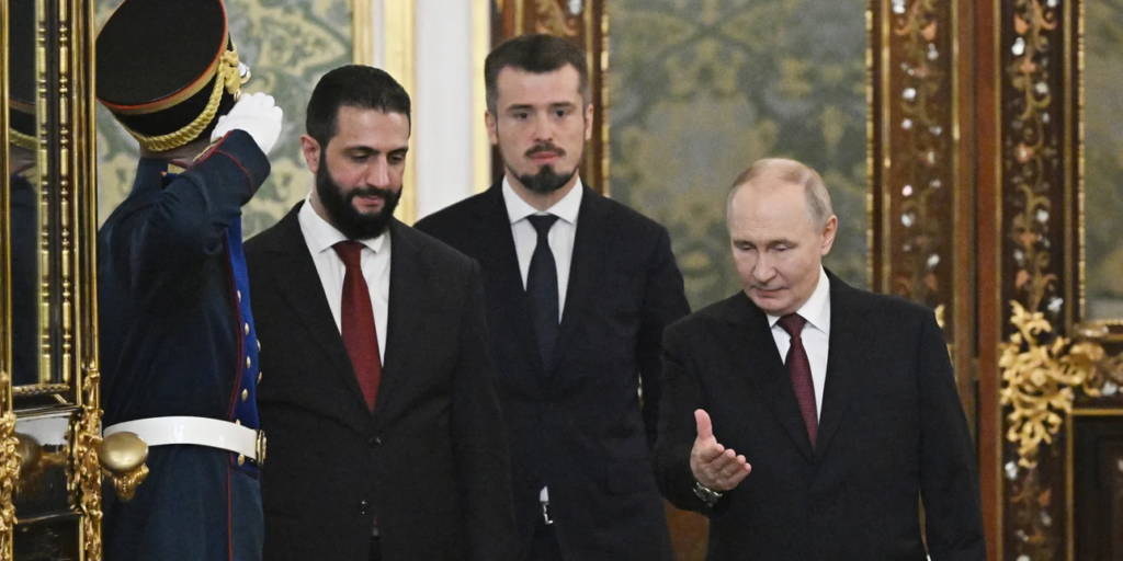 Με τον Βλαντίμιρ Πούτιν συναντήθηκε ο πρόεδρος της Συρίας Αχμάντ αλ-Σάρα για δεύτερη φορά