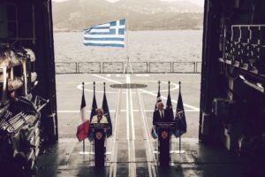 Η «φιλική» επίσκεψη που πληρώνεται σε μερικά δισεκατομμύρια ευρώ: Πώς η άφιξη της Γαλλίδας υπουργού Άμυνας μεταφράζεται σε νέους εξοπλιστικούς λογαριασμούς για τους Έλληνες φορολογούμενους