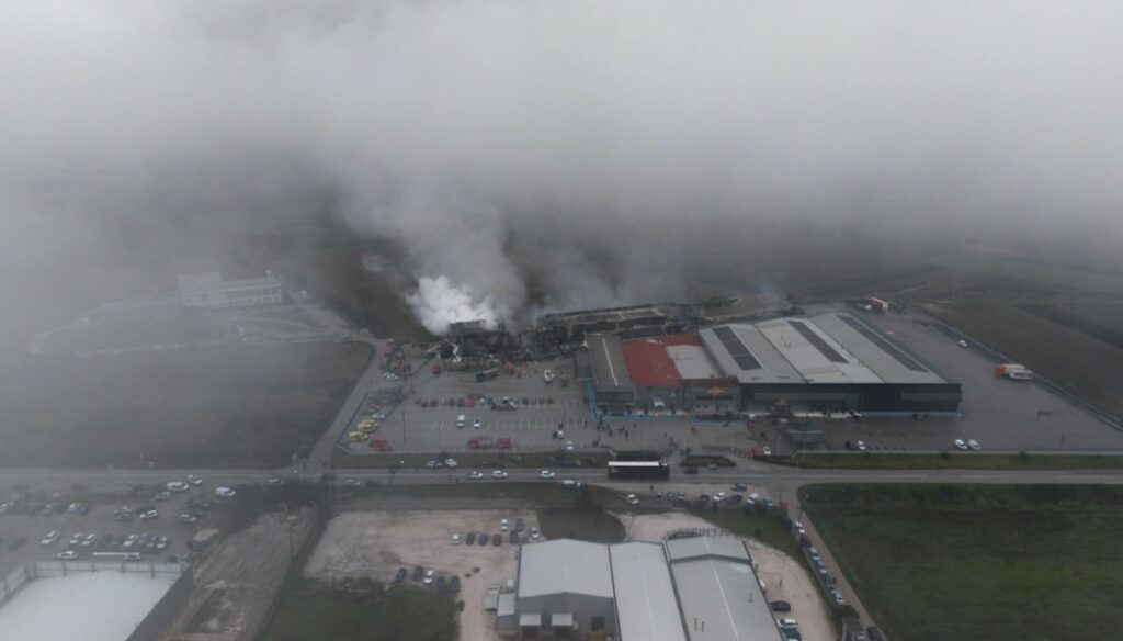 Τραγωδία στα Τρίκαλα: Έλιωσε μέχρι και ο χάλυβας από τη φωτιά στο εργοστάσιο της Βιολάντα - Τα ερωτήματα για την τραγωδία