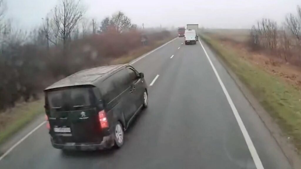 Ρουμανία: «Μπλόκαρε το τιμόνι κατά την προσπέραση και χάθηκε ο έλεγχος» – Τι αποκάλυψε τραυματίας οπαδός του ΠΑΟΚ σε Έλληνα γιατρό