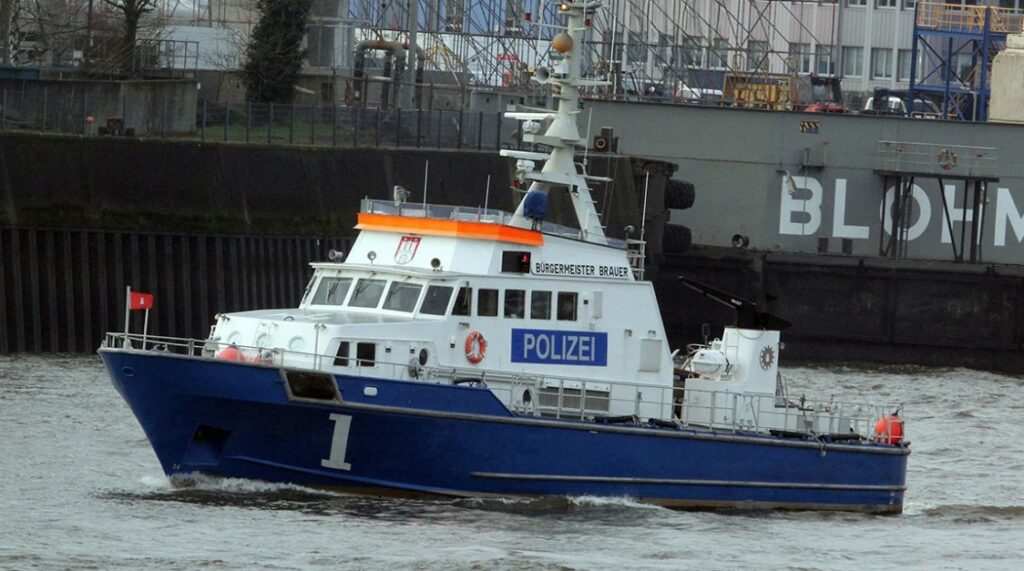 Για δολιοφθορές σε πέντε πολεμικά πλοία της Γερμανίας κατηγορείται ο 55χρονος Έλληνας μουσουλμάνος