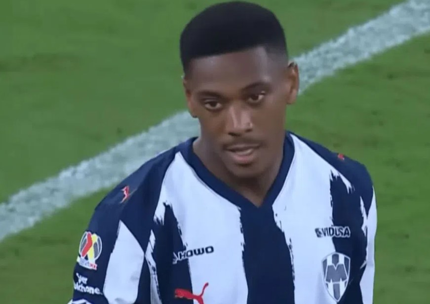 Σοκαριστικός τραυματισμός για τον Άντονι Μαρσιάλ