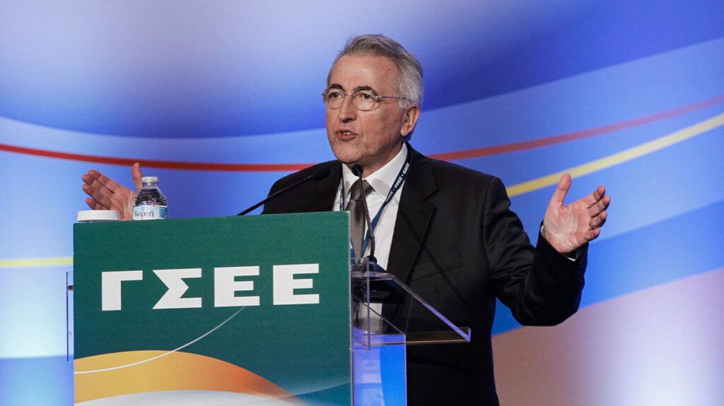 «Αθώος» και «ανήξερος» δηλώνει ο Παναγόπουλος - Δεν φεύγει από τη ΓΣΕΕ και θα προσφύγει στα δικαστήρια