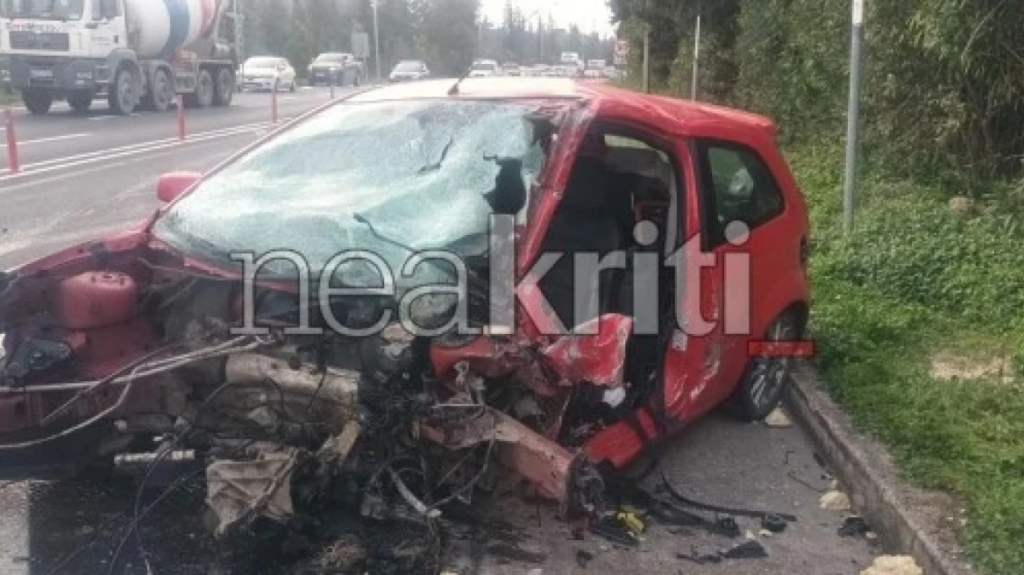 Κρήτη: Έχασε τη ζωή της μια 60χρονη γυναίκα σε τροχαίο στον ΒΟΑΚ - Στους τρεις οι τραυματίες