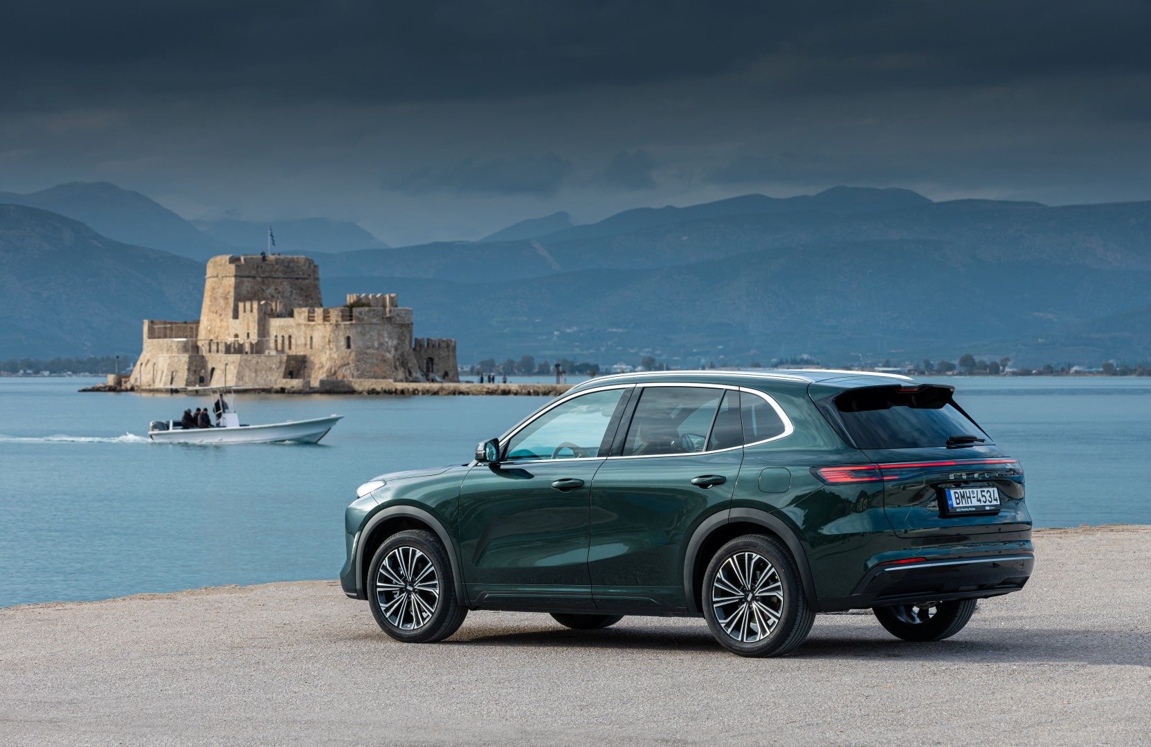 Οδηγούμε το νέο Geely Starray EM-i μέχρι τη Νεμέα