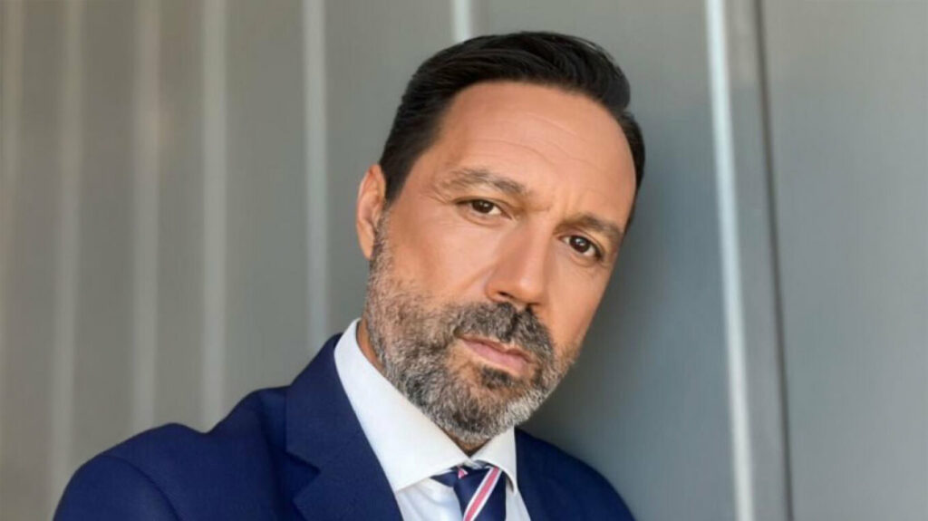 Ο Κακούσης παραιτείται από τη δημοσιογραφία για όσο εμπλέκεται στην υπόθεση Παναγόπουλου και δηλώνει αθώος