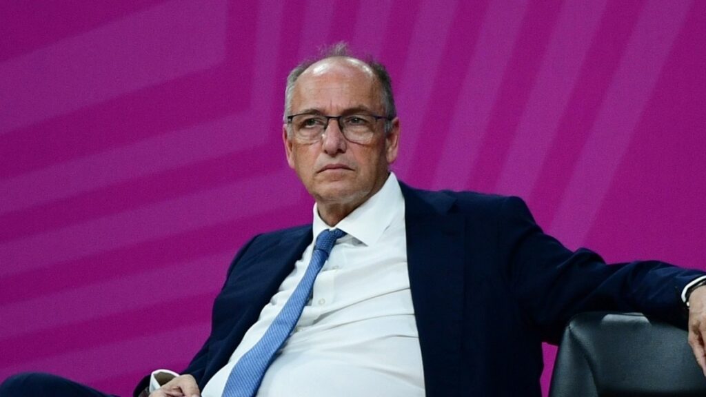 EOK: Αγωγή του Βαγγέλη Λιόλιου σε πρόεδρο ομάδας της Stoiximan GBL για απειλητικά μηνύματα