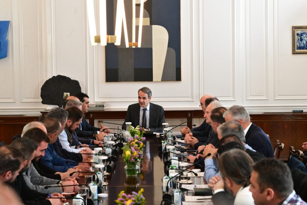 260210163009_mitsotakis-ktinotrofoi