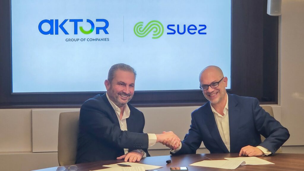 Η «SUEZ INTERNATIONAL» είναι μια διεθνής εταιρεία που δραστηριοποιείται σε πολλές χώρες, παρέχοντας ένα ολοκληρωμένο φάσμα υπηρεσιών διαχείρισης υδάτων, που καλύπτουν ολόκληρο τον κύκλο του νερού — από την παροχή πόσιμου νερού, έως την επεξεργασία των λυμάτων