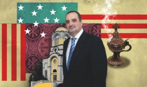 Ο Διάκος του Παναμά Μάικλ Καρλούτσος, η «οικογενειακή δουλειά», η αντιπαράθεση του Father Alex με τον Ελπιδοφόρο, η «παλιά τέχνη κόσκινο» και το βλέμμα στραμμένο στο Φανάρι!