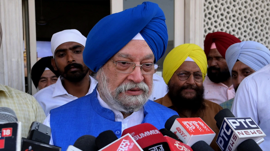 Ινδία: Υπουργός παραδέχτηκε ότι είχε επικοινωνία και συναντήσεις με τον Τζέφρι Έπσταϊν