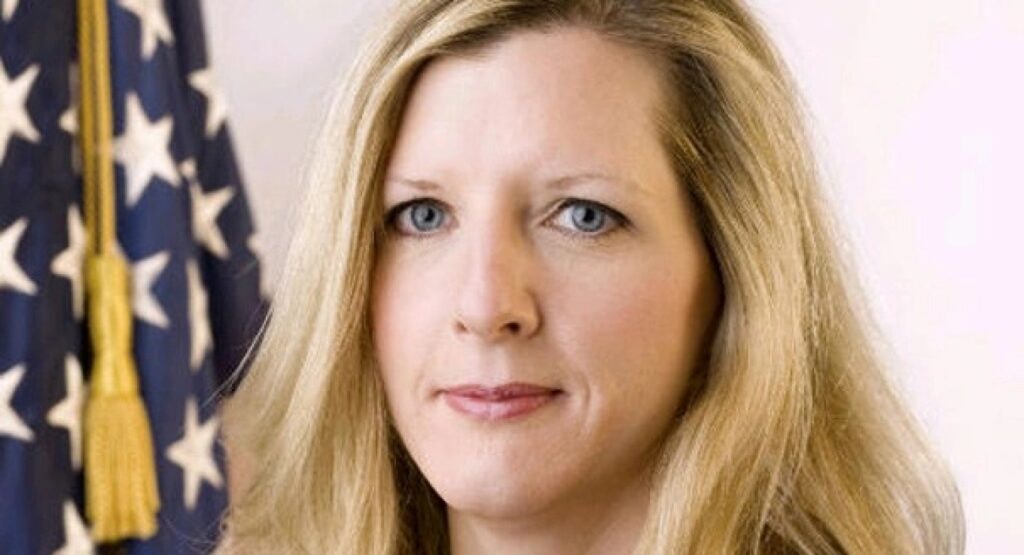 Παραιτήθηκε η επικεφαλής νομική σύμβουλος της Goldman Sachs μετά τη σύνδεσή της με τα αρχεία Επστάιν