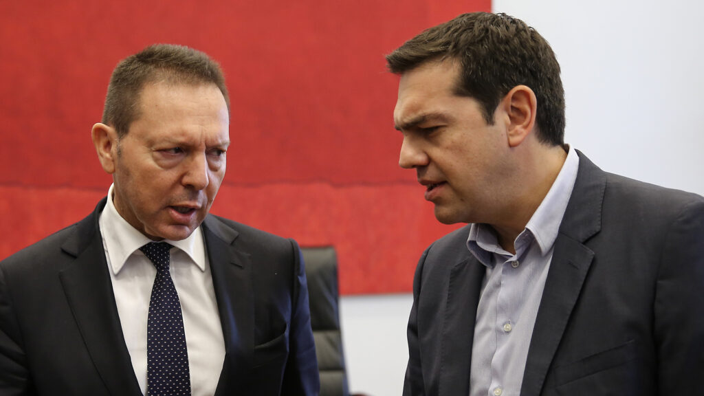 Στουρνάρας σε Τσίπρα: Με κατηγορεί εκείνος που δεν μιλάει για τα capital control, τις κλειστές τράπεζες και το τρίτο μνημόνιο