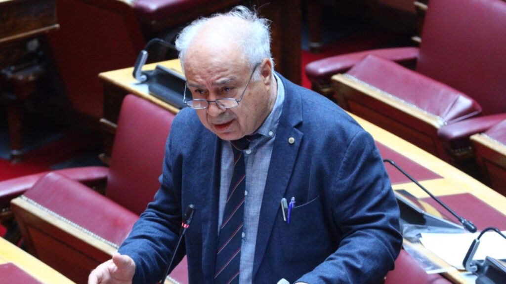 Βουλή: Και επίσημα εκτός ΠΑΣΟΚ ο Παρασκευαΐδης - Στους 32 οι βουλευτές του κόμματος