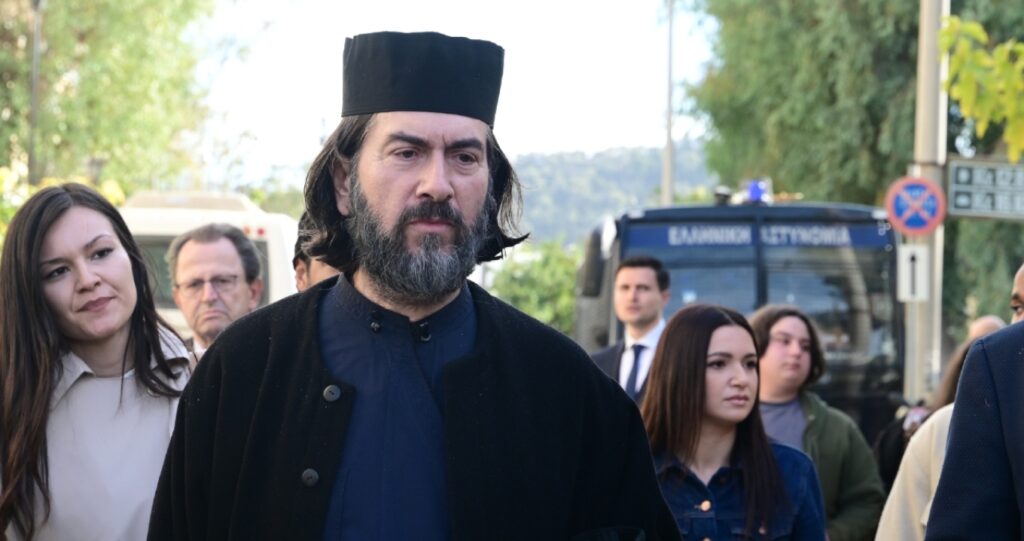 «Κιβωτός του Κόσμου»: Ένοχος ο πατέρας Αντώνιος και τέσσερις ακόμη συνεργάτες του για σωματικές κακοποιήσεις παιδιών