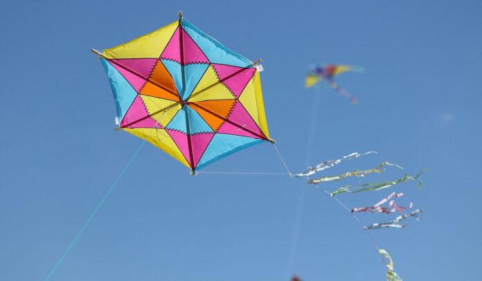 Καθαρά Δευτέρα: Πότε και πώς πληρώνονται ενόψει τριημέρου εργαζόμενοι και συνταξιούχοι