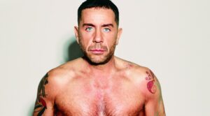 Γιώργος Μαζωνάκης: Δεν κατάφερε να τραγουδήσει χθες, είχε μερικές ενοχλήσεις, λέει ο γιατρός του μετά το χειρουργείο