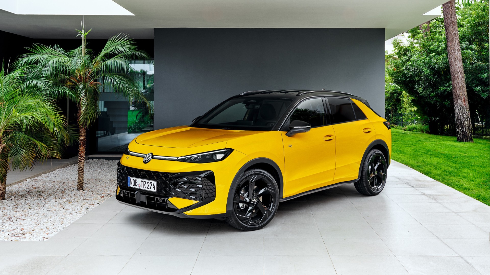 Στην Ελλάδα το νέο Volkswagen T-Roc με τιμή από 28.590 ευρώ