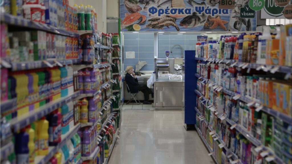 Σούπερ μάρκετ σήμερα: Τι ισχύει για την Καθαρά Δευτέρα, το ωράριο για τα ανοιχτά καταστήματα