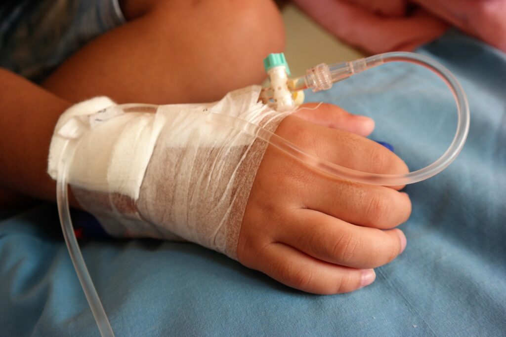 Βόλος: Στο νοσοκομείο με ιογενή μηνιγγίτιδα μαθητής δημοτικού σχολείου