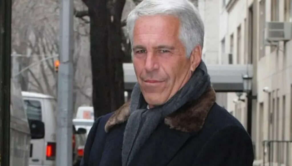 CNN: Δεκάδες αρχεία του FBI φαίνεται να λείπουν από τους φακέλους Επστάιν, μεταξύ τους και κατηγορίες για τον Τραμπ