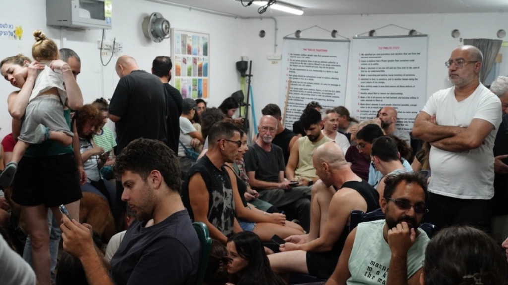 Τα καταφύγια στη Μπερ Σεβά του Ισραήλ ανοίγουν - Καναδάς και Κίνα ζητάνε να φύγουν οι πολίτες τους από το Ιράν