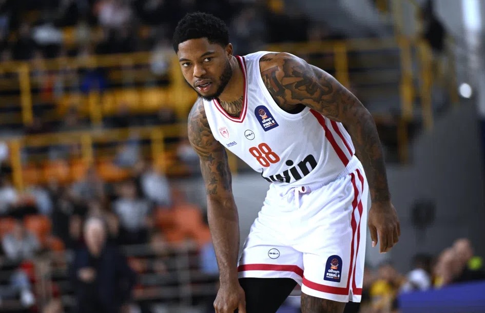 Ολυμπιακός: Νοκ-άουτ ο Τζόουνς από τον ημιτελικό με Μαρούσι