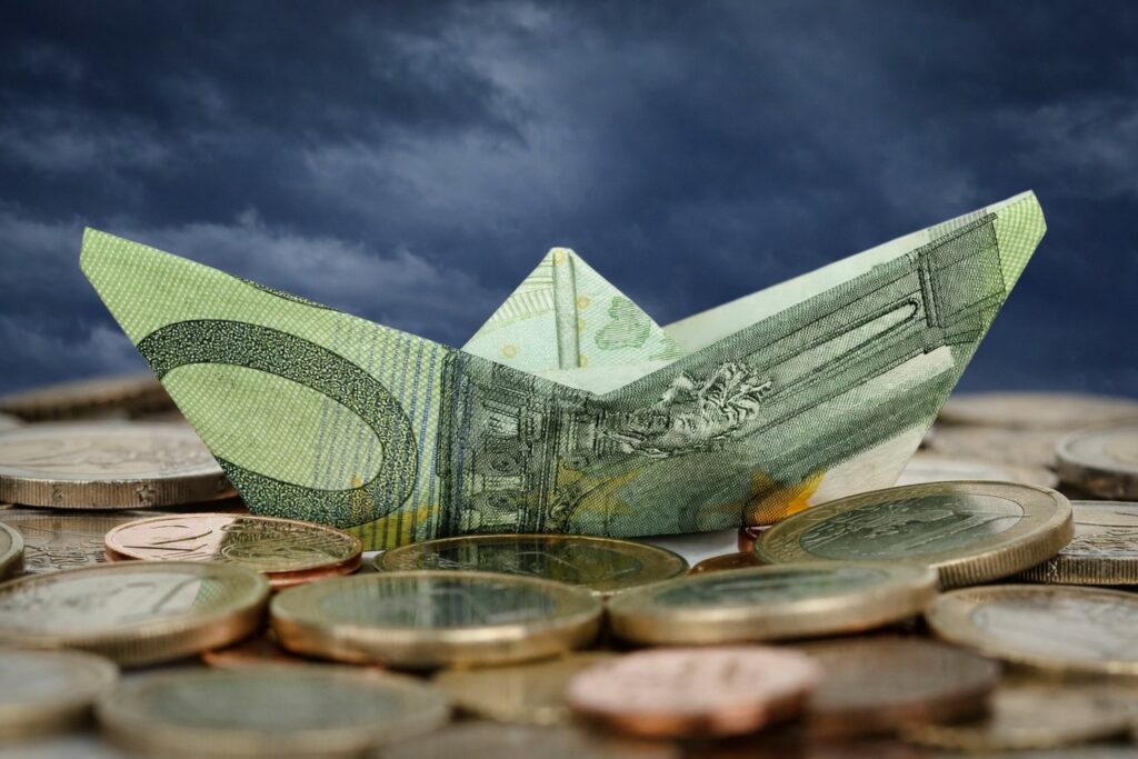 Ελληνική οικονομία 2026–2029: Ανθεκτική ανάπτυξη, διαρθρωτικές αδυναμίες και το στοίχημα της παραγωγικότητας μέσα σε γεωπολιτική και νομισματική αβεβαιότητα - Πως θα παραμείνει σε τροχιά ανάπτυξης και τα επόμενα χρόνια η Ελλάδα