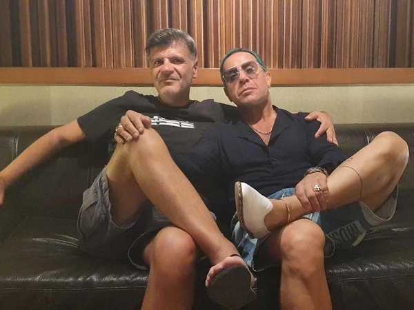 Φοίβος Δεληβοριάς για Γιώργο Μαζωνάκη: Εκείνες τις χειρότερες ημέρες της υπόθεσης του είχα σταθεί με μηνύματα