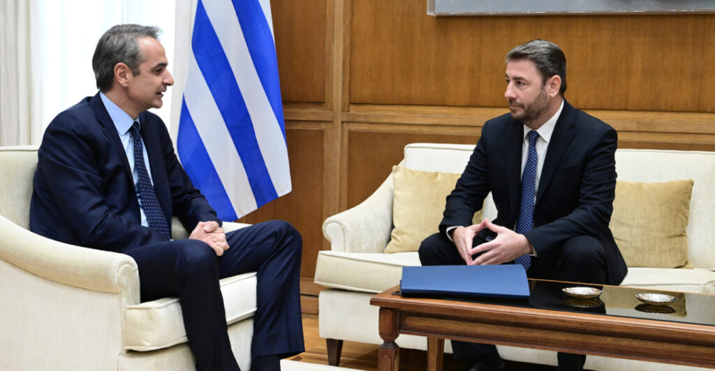 Ο Κυριάκος Μητσοτάκης ενημερώνει τον Νίκο Ανδρουλάκη με φόντο την κλιμάκωση στη Μέση Ανατολή: Δύσκολος ακόμα ο επαναπατρισμός Ελλήνων