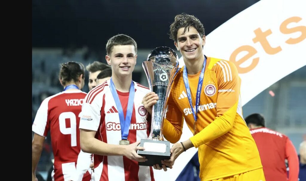 «Η Γιουβέντους θέλει πακέτο Τζολάκη και Μουζακίτη - Αυτό είναι το ποσό που αξιώνει ο Ολυμπιακός»