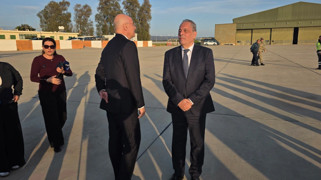 Υπουργός Άμυνας Κύπρου: Ως κόρη οφθαλμού διαφυλάσσεται η σχέση με την Ελλάδα