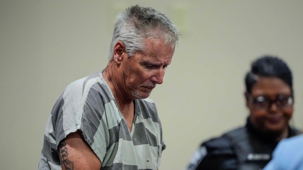 ΗΠΑ: Πατέρας 55 ετών καταδικάστηκε επειδή ο γιος του σκότωσε τέσσερις ανθρώπους σε σχολείο