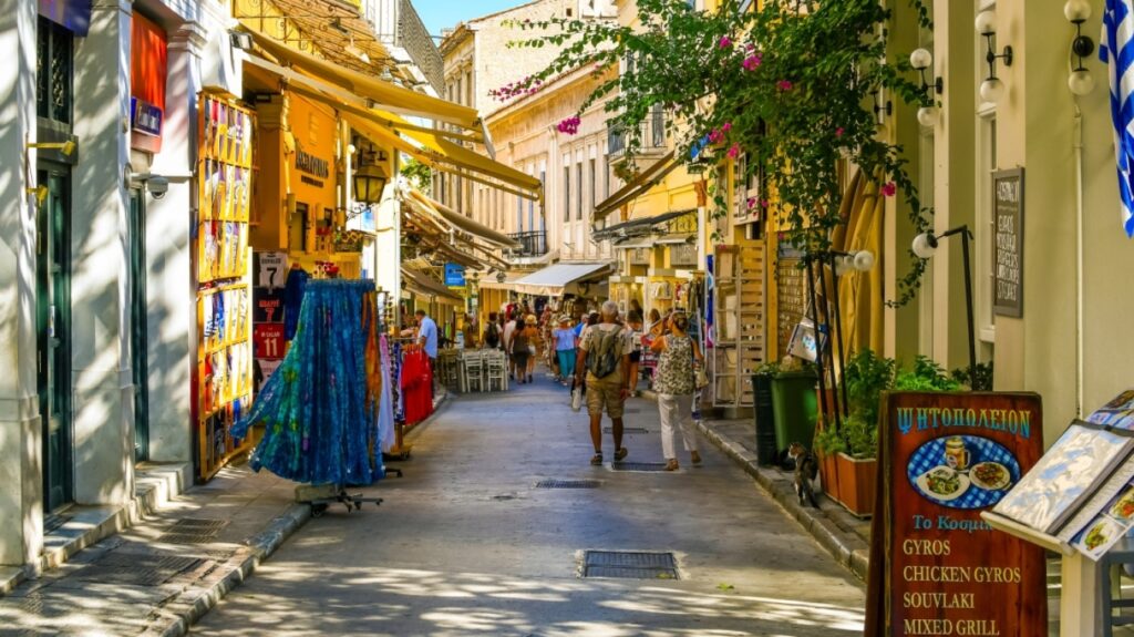 Καιρός: Ανοιξιάτικο σκηνικό με σκόνη, λίγες βροχές και βοριάδες στο Αιγαίο