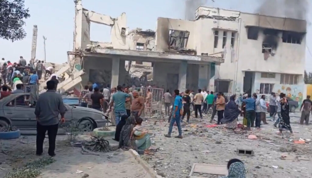 NYT: Το δημοτικό σχολείο στο Ιράν επλήγη εν μέσω αμερικανικών επιθέσεων σε ναυτική βάση