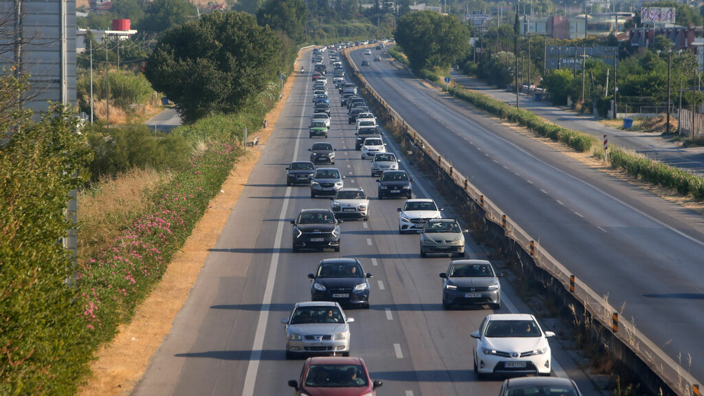 Τέλη κυκλοφορίας και ανασφάλιστα οχήματα: Ξεκίνησε η αποστολή προστίμων – Πώς θα τα δείτε