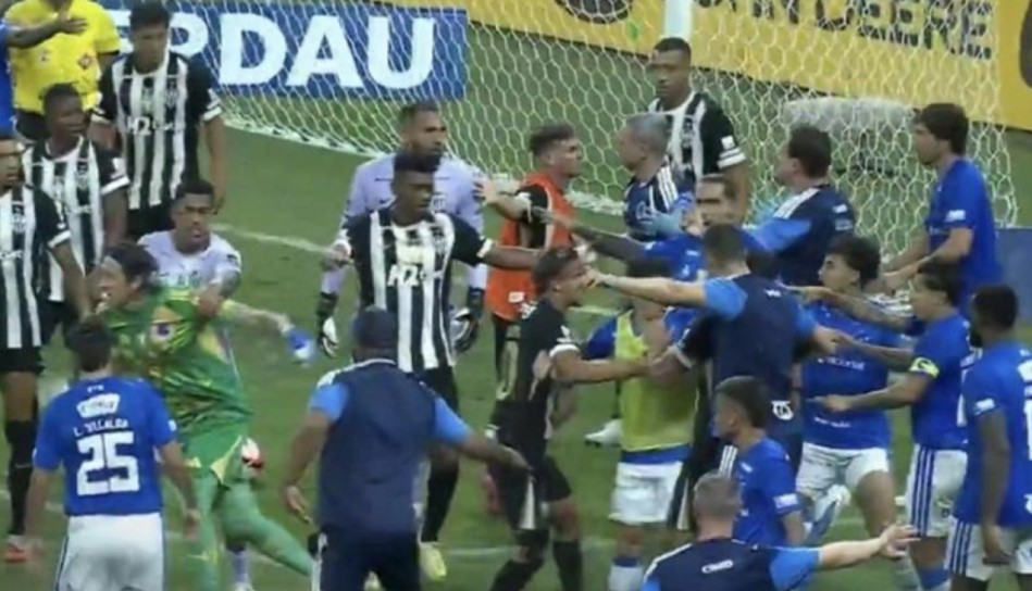 Βραζιλία: Άγριο ξύλο στον τελικό Κρουζέιρο - Ατλέτικο Μινέιρο - Αποβλήθηκαν 23 παίκτες