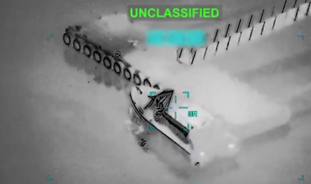 Μπαράζ επιθέσεων τη νύχτα -Το Ιράν κάνει λόγο για την «πιο βίαιη επίθεση - Οι ΗΠΑ κατέστρεψαν ιρανικά σκάφη ναρκοθέτησης