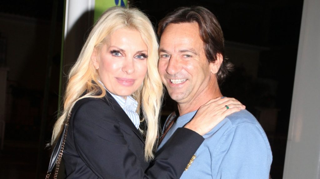 Ελένη Μενεγάκη: Απαντά για τα δημοσιεύματα περί διαζυγίου με τον Μάκη Παντζόπουλο