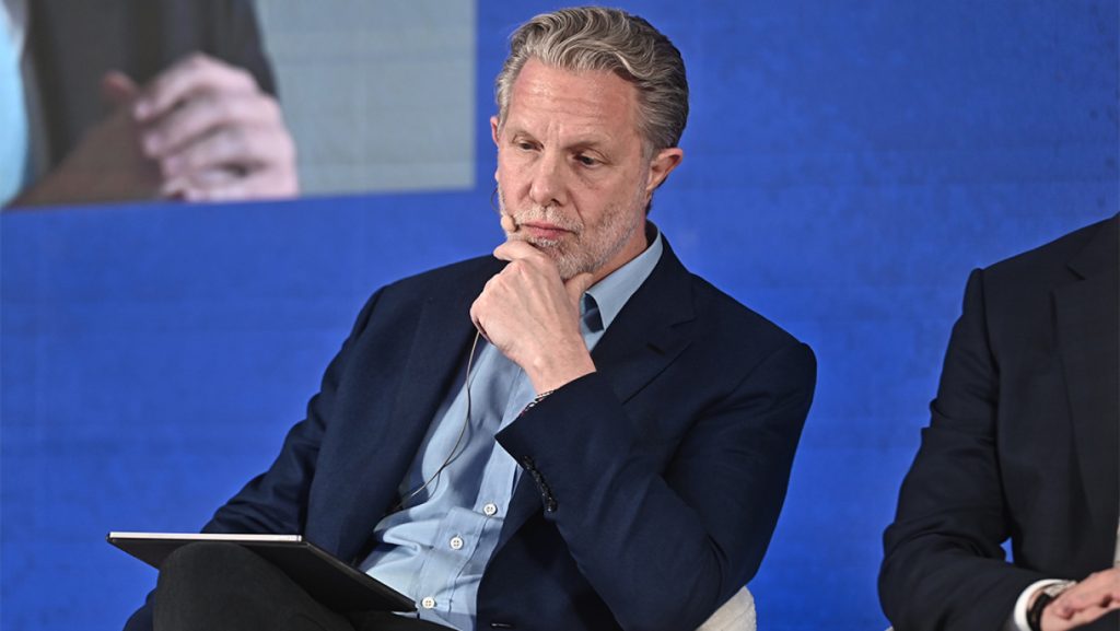 Παύλος Γερουλάνος: Ο Κωνσταντινόπουλος παρέδωσε την έδρα του - Ήταν μια κίνηση υψηλού συμβολισμού και πολιτικής αξίας