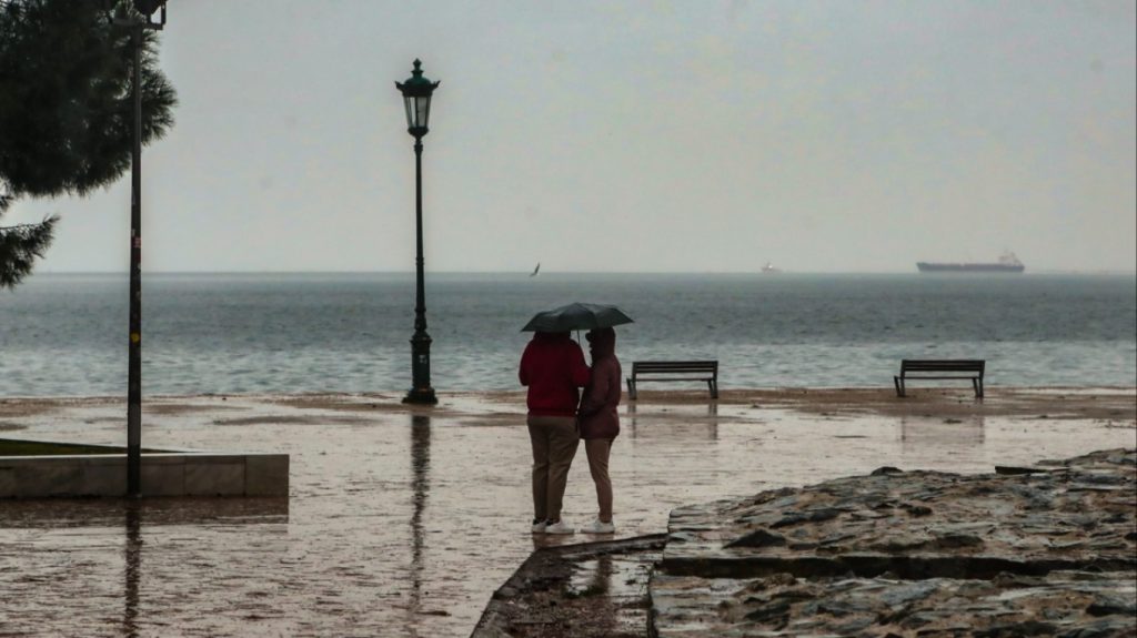 Καιρός: Nεφώσεις με τοπικές βροχές και ενίσχυση των ανέμων - Αλλάζει το σκηνικό από την Πέμπτη