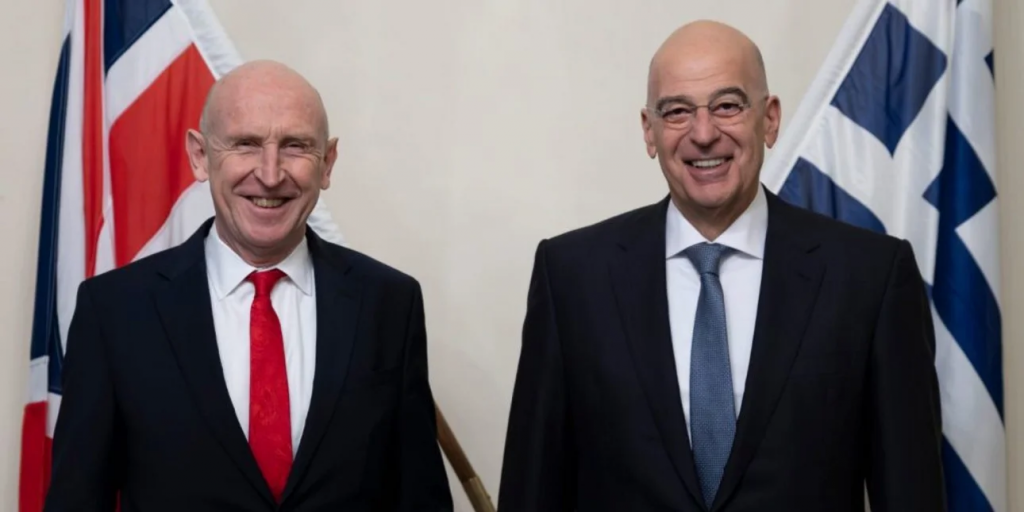 Με τον υπουργό Άμυνας του Ηνωμένου Βασιλείου συναντήθηκε ο Νίκος Δένδιας, για την Κύπρο