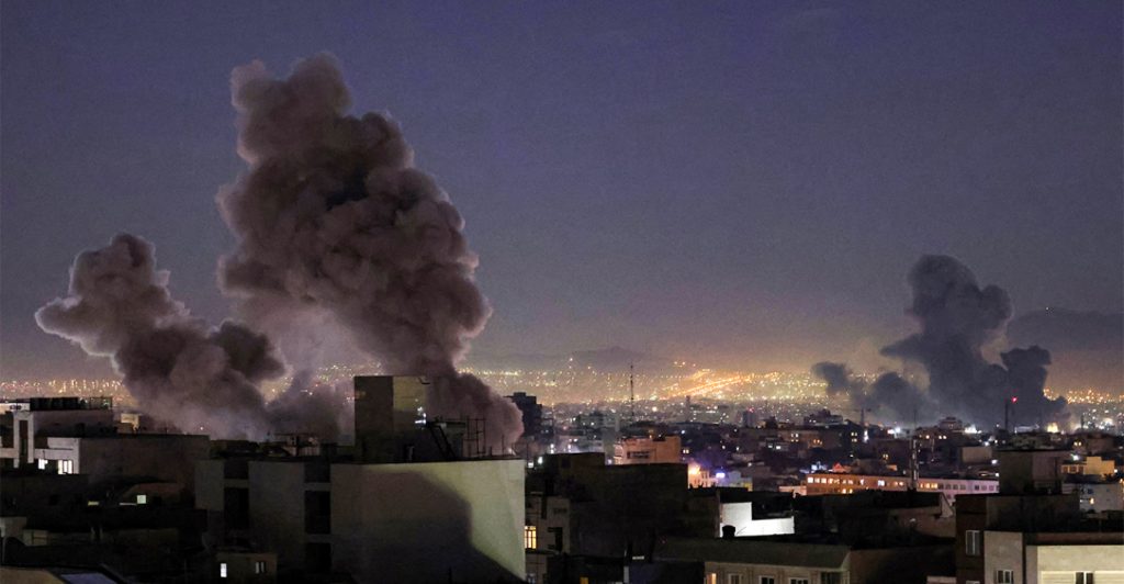 Ισραηλινές αεροπορικές επιδρομές στην Τεχεράνη- Νέα ομοβροντία πυραύλων από το Ιράν
