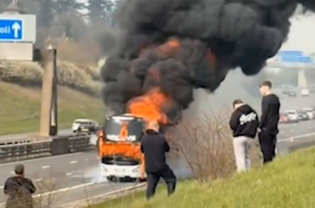 260322173837_μαν_σιτ (1)