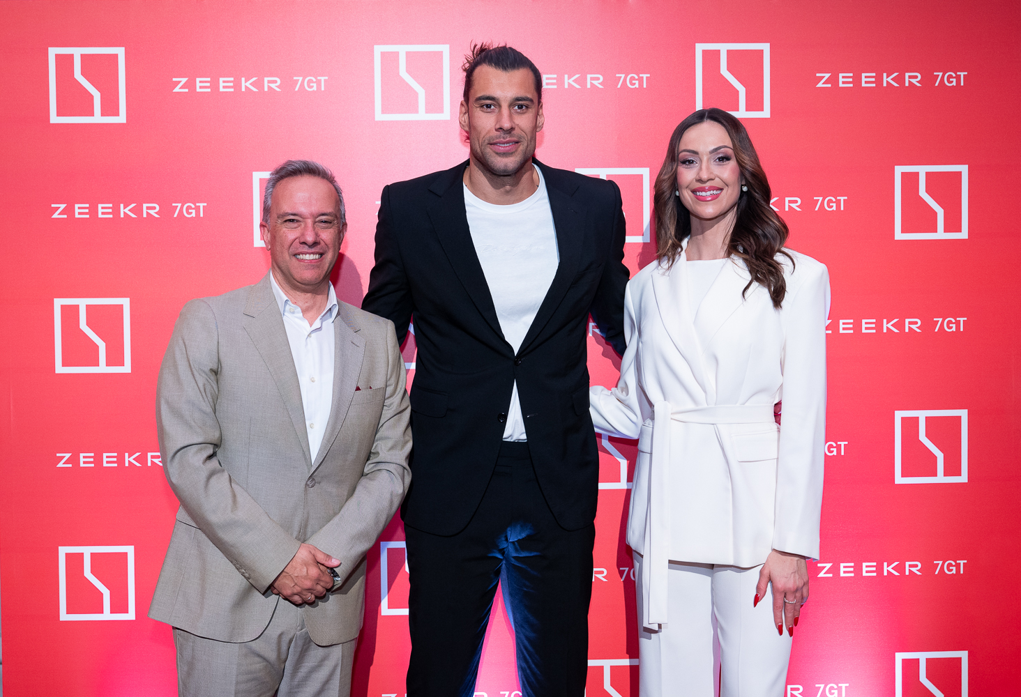 Zeekr: Στην Ελλάδα το νέο Zeekr 7GT - Συνεργασία με τον Γιώργο Πρίντεζη