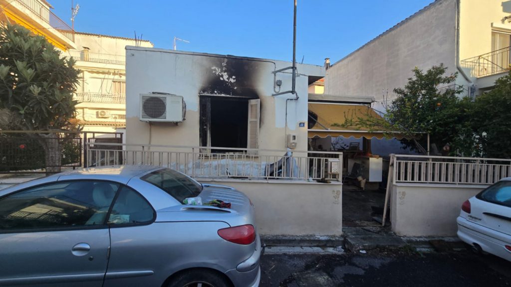 Θρήνος για τις δύο γυναίκες που έχασαν τη ζωή τους στον Βόλο: «Καίγεται η μάνα μου», φώναζε ο γιος της μίας