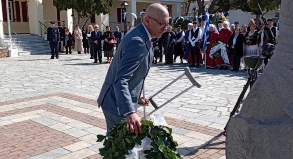 Άγιος Ευστράτιος: Στην παρέλαση της 25ης Μαρτίου η πρώτη δημόσια εμφάνιση του δημάρχου μετά το χειρουργείο για αφαίρεση όγκου