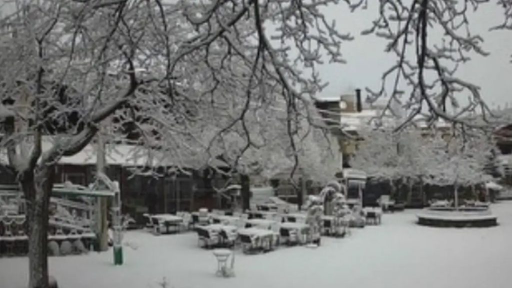 Χιόνια τον Μάρτιο: Ντύθηκαν στα λευκά ορεινές περιοχές της χώρας αλλά και η Κέρκυρα - ΒΙΝΤΕΟ